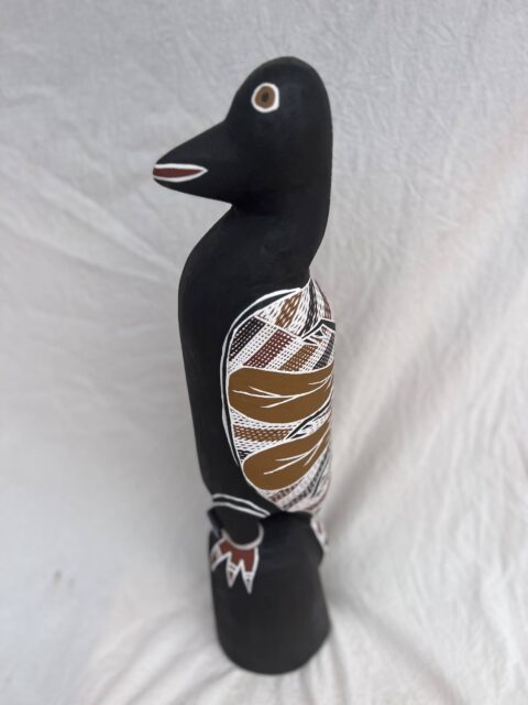Wäk (Crow) - Sculpture - Judy Gurruwiwi