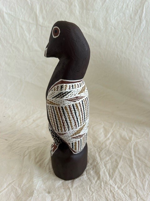 Wäk (Crow) - Sculpture - Judy Gurruwiwi